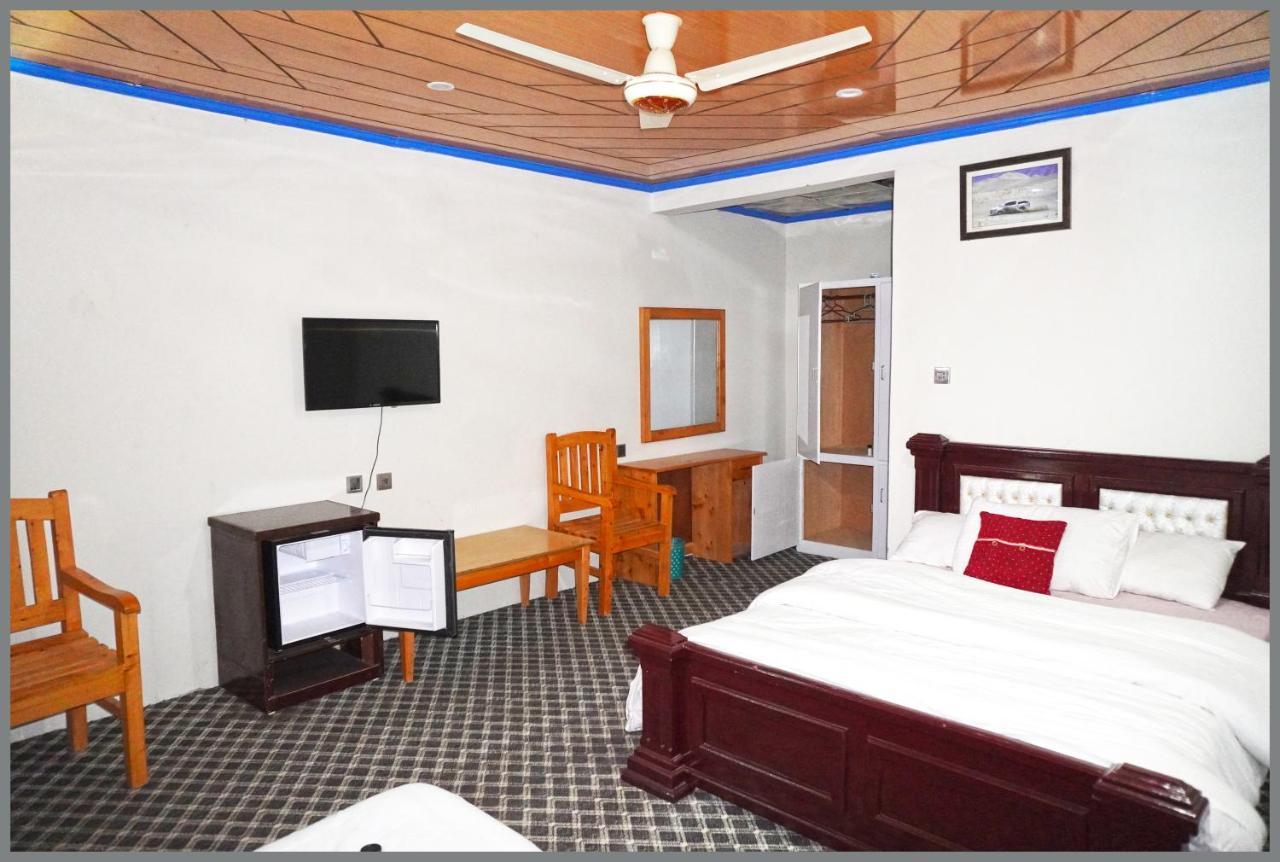 Hotel Mountain Lodge Скарду Екстер'єр фото