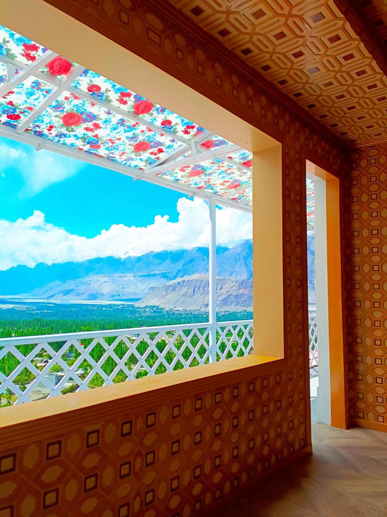 Hotel Mountain Lodge Скарду Екстер'єр фото